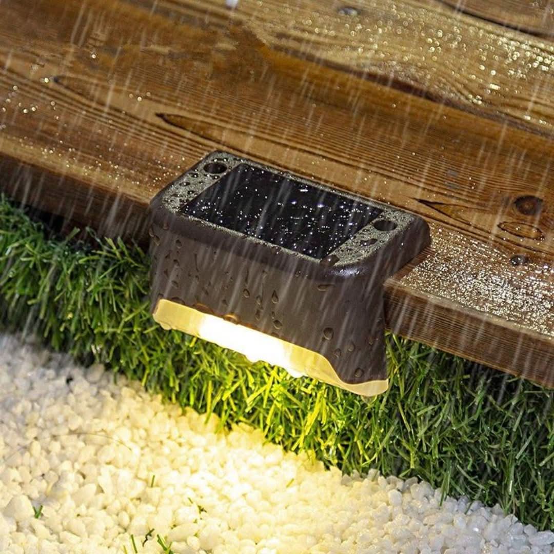 Iluminación solar de escaleras al aire libre (4 piezas)-Outdoor Lighting-VyFlair