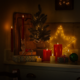 Árbol Mini de Navidad Preiluminado LED – Decoración Compacta con Brillo Cálido