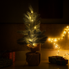 Árbol Mini de Navidad Preiluminado LED – Decoración Compacta con Brillo Cálido
