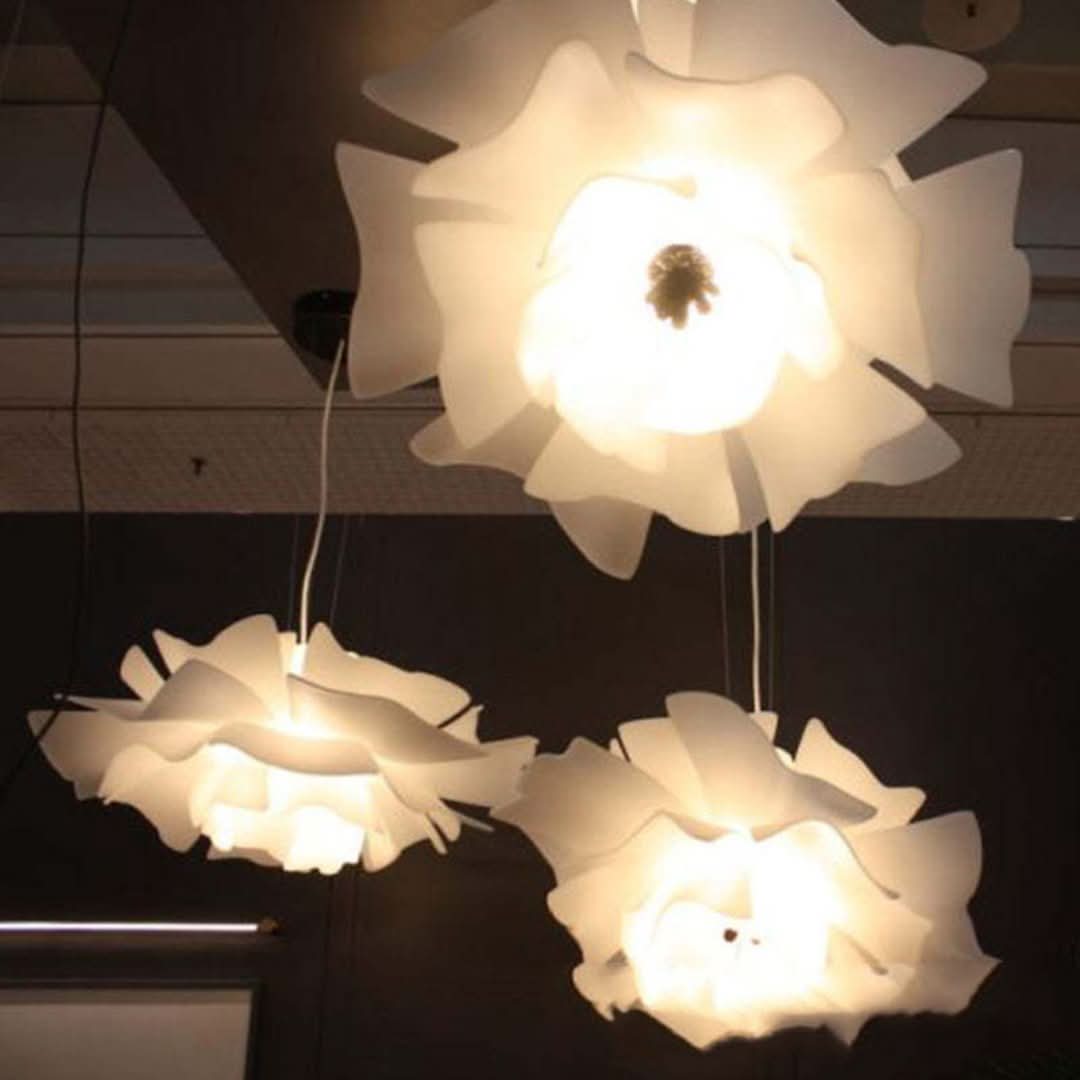 Flor de lámpara colgante de diseño moderno de Bella-Wall lamps & Ceiling lamps-VyFlair