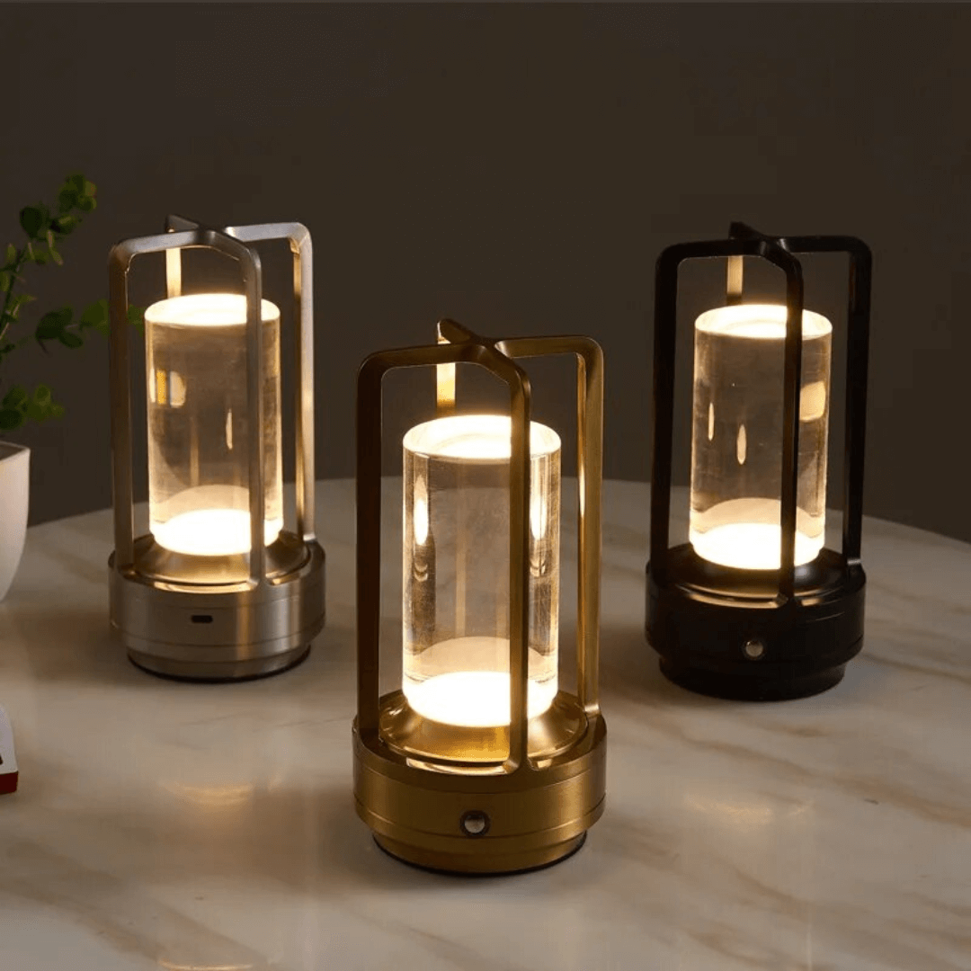 Lámpara de mesa de linterna de cristal: ¡hazlo acogedor de una manera única!-Table lamp-VyFlair