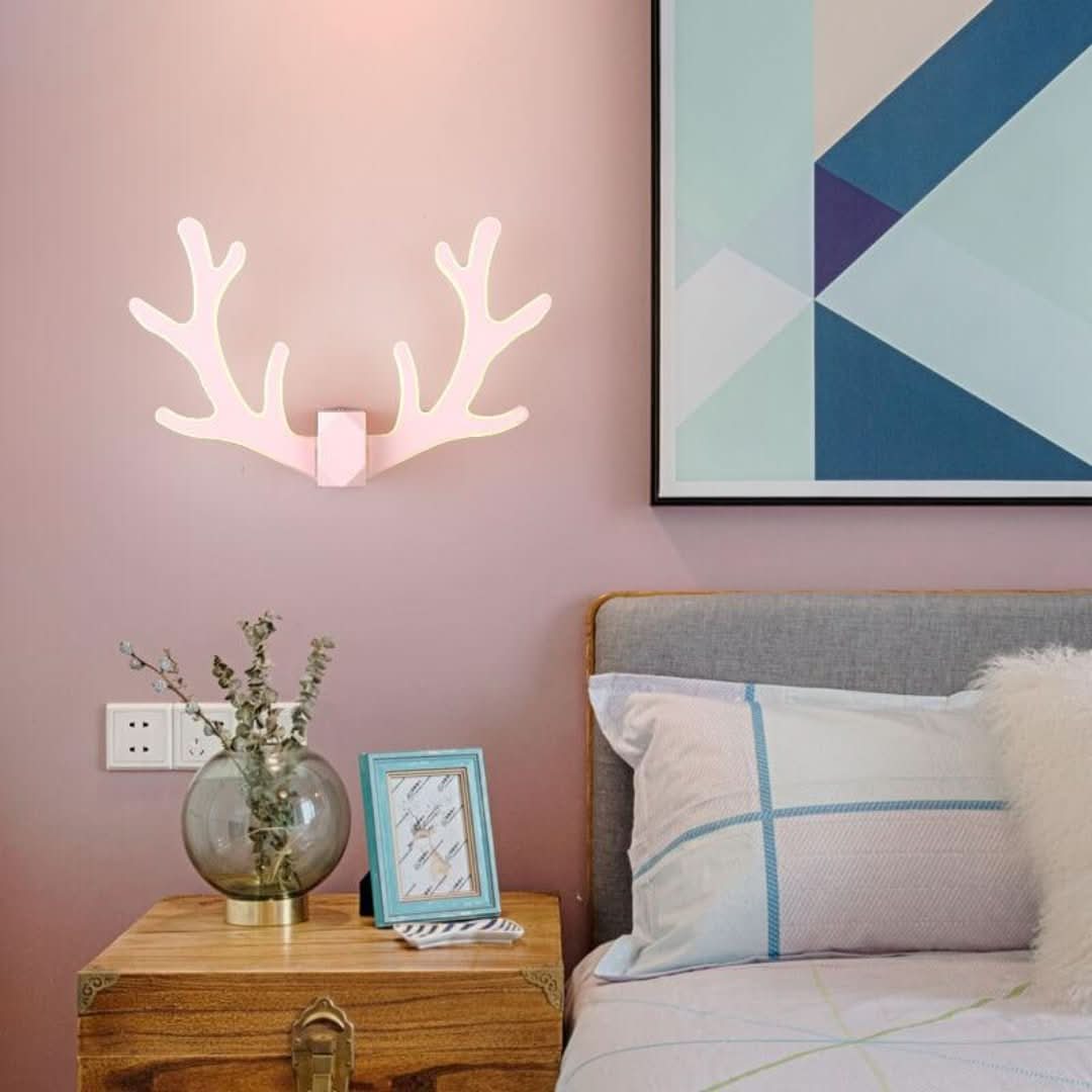 AntlerGlow: luz de pared simple en forma de asta con 1 brazo LED-Wall light-VyFlair
