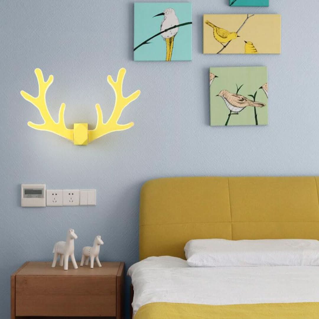 AntlerGlow: luz de pared simple en forma de asta con 1 brazo LED-Wall light-VyFlair
