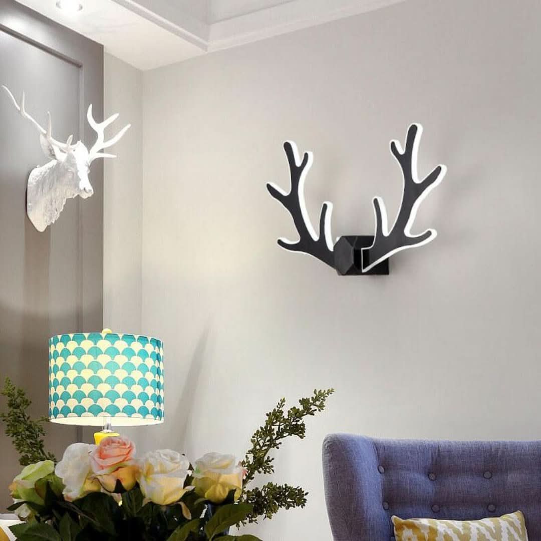 AntlerGlow: luz de pared simple en forma de asta con 1 brazo LED-Wall light-VyFlair