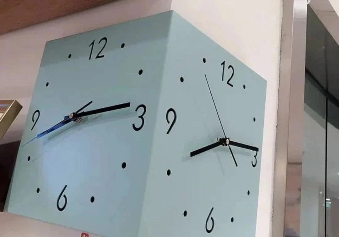 Elegante reloj de esquina-wall clocks-VyFlair