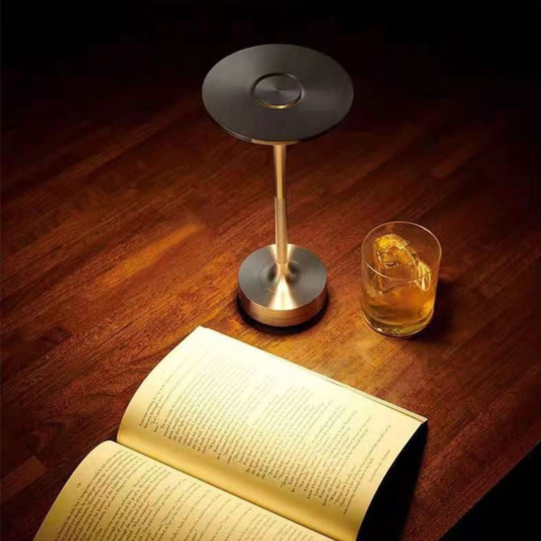 Luminairluxe - Luminación ambiental lujosa-Table lamp-VyFlair