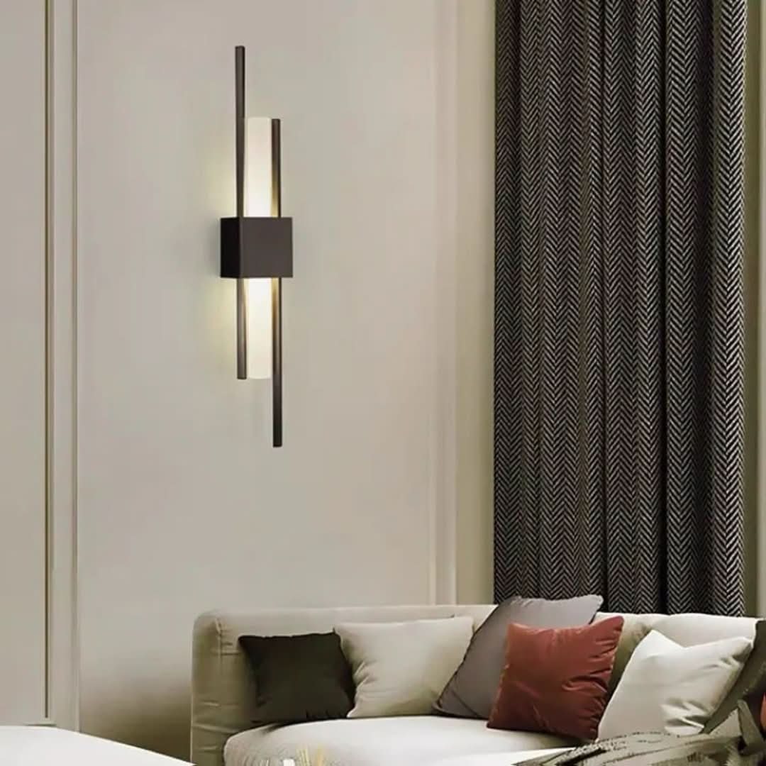 Luminart - Lámpara de pared LED negra/dorada con elegante para el dormitorio-Wall light-VyFlair