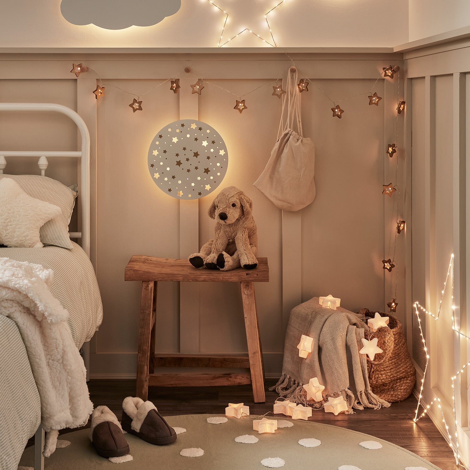 Luces de Estrella Colgantes LED – Decoración Navideña de Hadas para Interior y Exterior