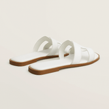 Sandalias Planas de Cuero con Corte Elegante - VyFlair