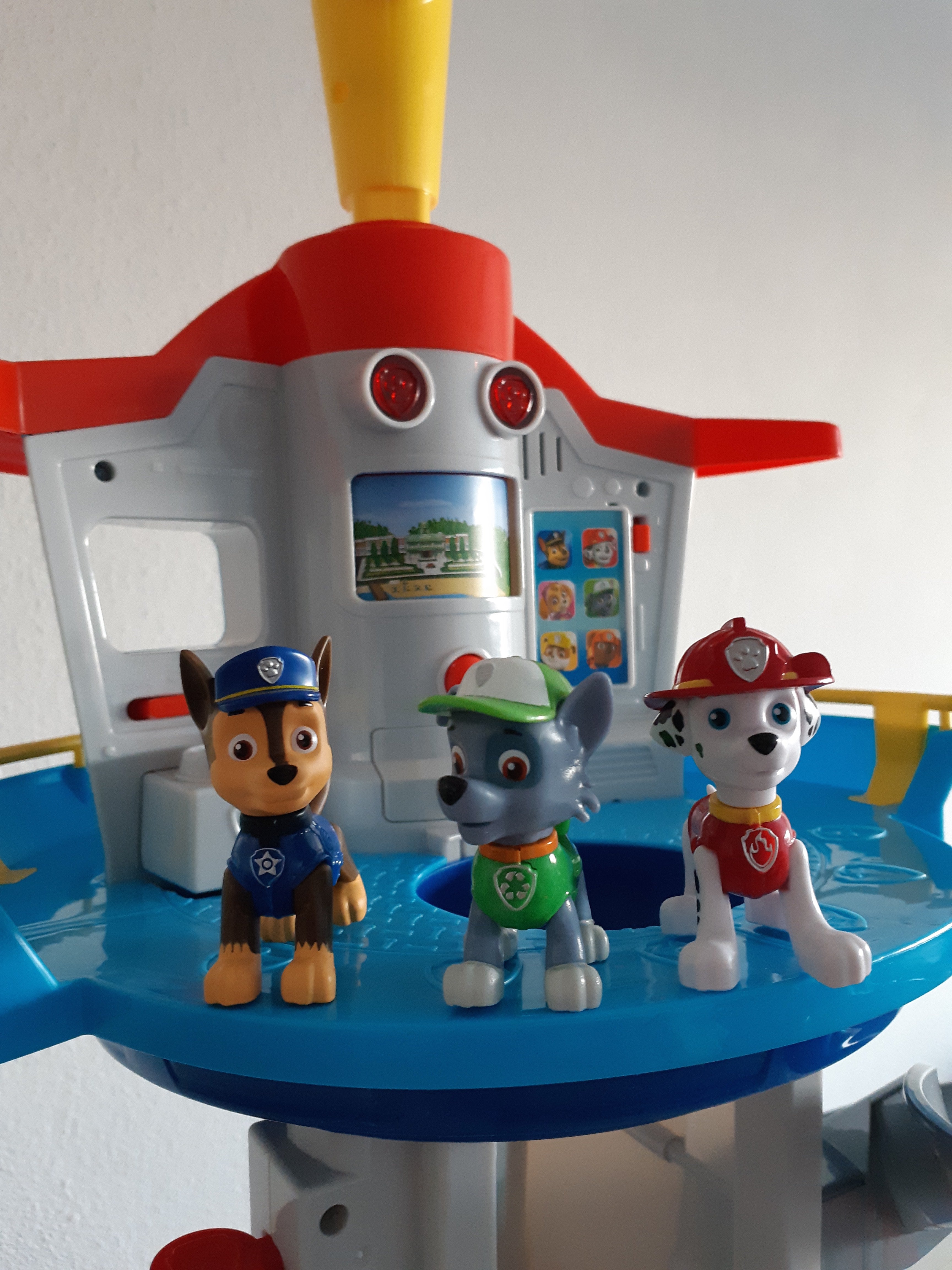 Set Infantil de Coches con Torre y Tobogán