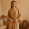 Bata SereniLuxe – Kimono Transpirable de Elegancia Natural