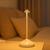 ClarityGlow Lampada da Tavolo LED Senza Fili – Per Notti Calde Dentro e Fuori