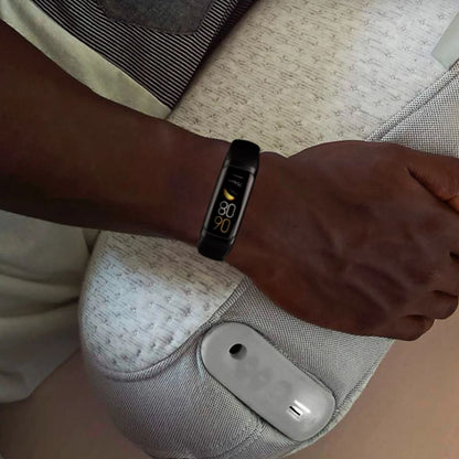 Reloj inteligente impermeable para hombres y mujeres