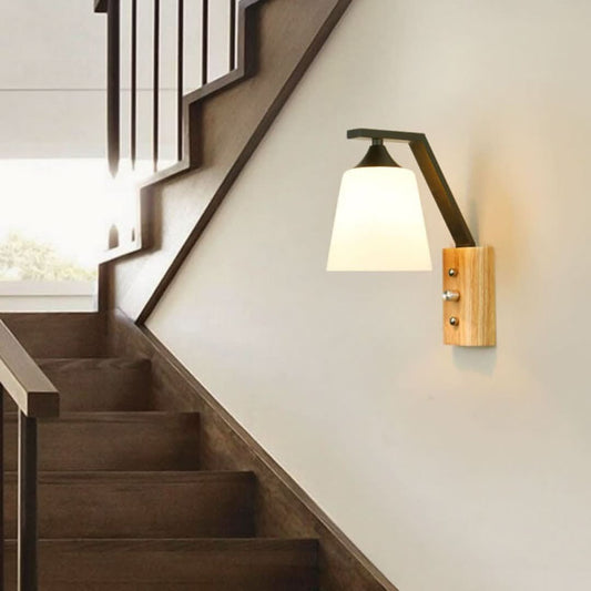 Wood Glow - Simple wall lamp with wooden arm