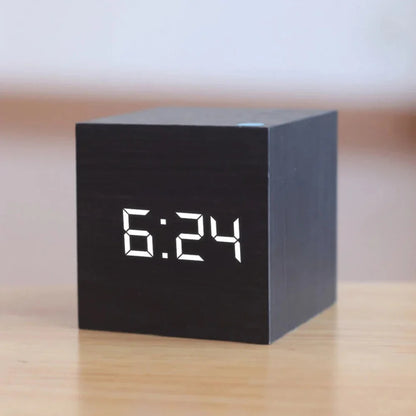 Reloj Despertador Digital LED Compacto - Brillo Ajustable - Modo Nocturno