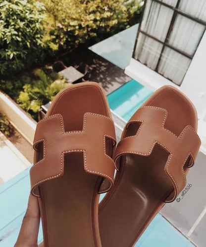 H Sandal | Sandalias de Cuero Modernas Diseño H