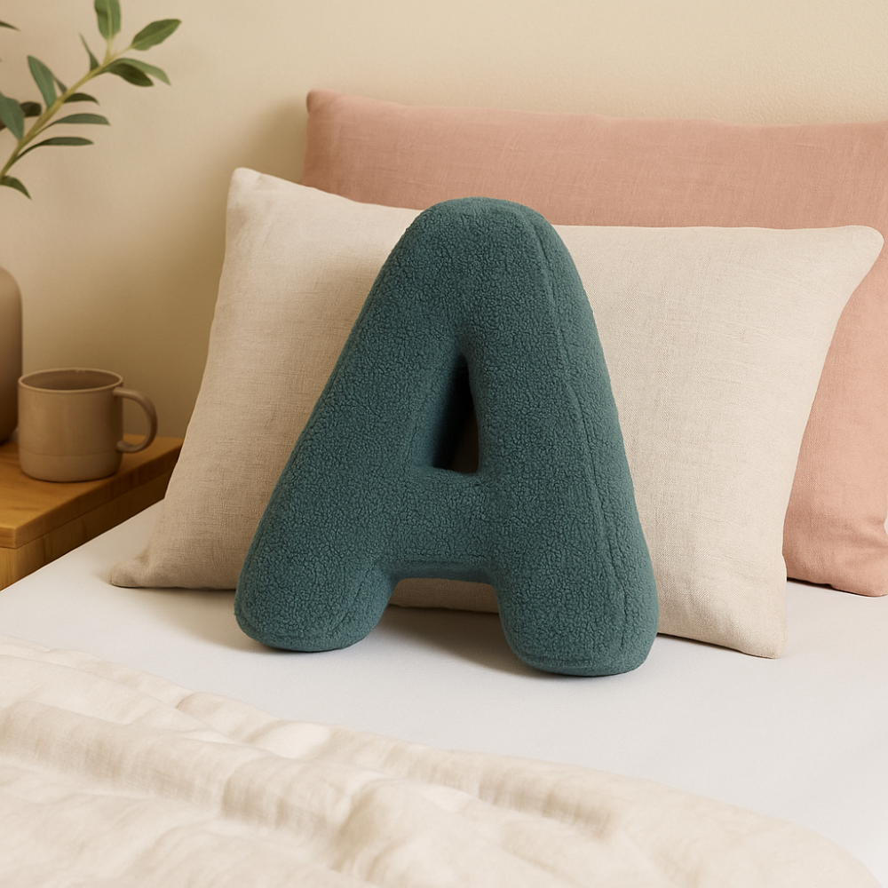 Cojín de Sofá Personalizado con Letras 3D