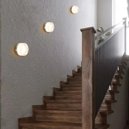 LumiSphere – Lámpara de Pared Circular Moderna
