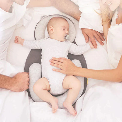 Almohada Ergonómica Bebés – Sueño Seguro y Prevención Cabeza Plana