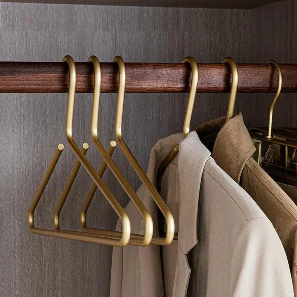 Juego de 5 Perchas Metálicas Elegantes