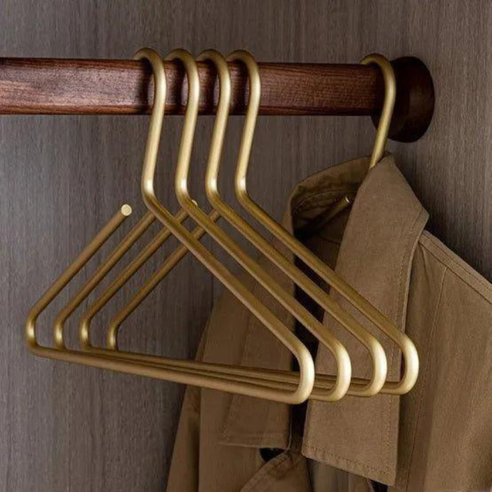 Juego de 5 Perchas Metálicas Elegantes