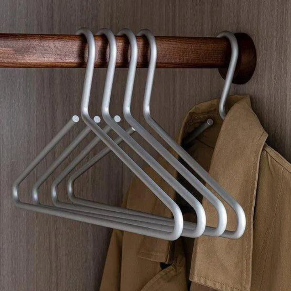 Juego de 5 Perchas Metálicas Elegantes