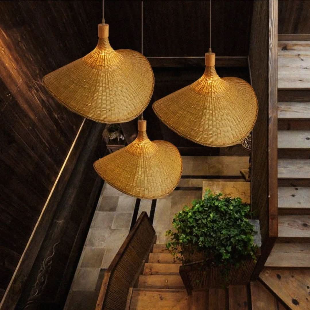 Bamboohaven - Lámpara de colgante de mimbre de bambú-Wall lamps & Ceiling lamps-VyFlair