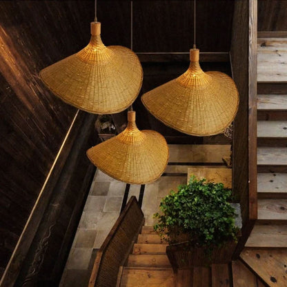 Bamboohaven - Lámpara de colgante de mimbre de bambú-Wall lamps & Ceiling lamps-VyFlair