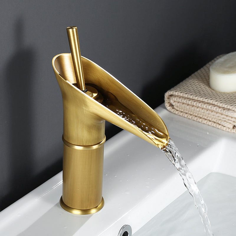 AquaScape - Grifo de Baño Retro Cascada