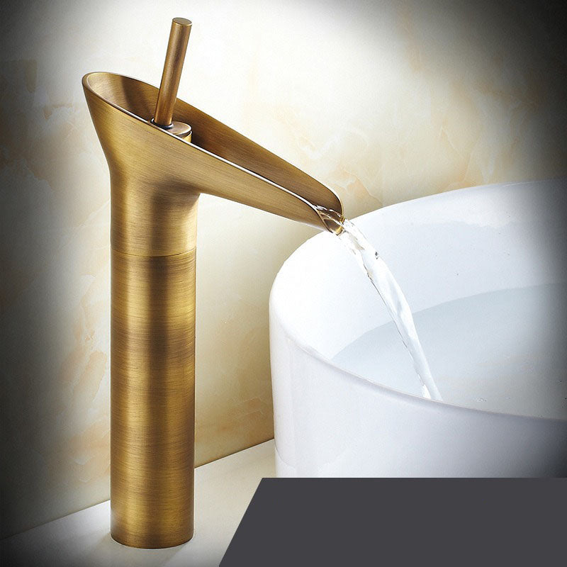 AquaScape - Grifo de Baño Retro Cascada