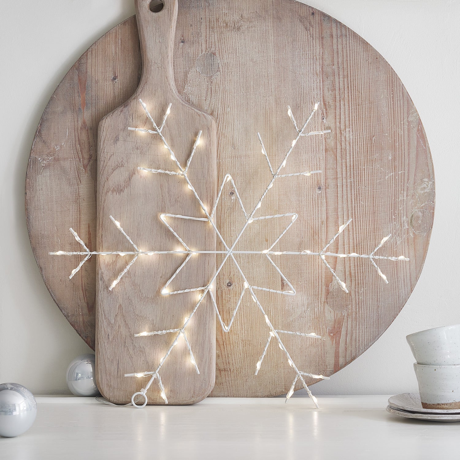 Decoración Navideña Copo de Nieve LED – Colgante Luminoso Blanco Cálido 50 cm