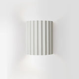 LumeSculpt – Lámpara de Pared Moderna de Resina