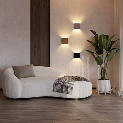 ElegantBeam – Lámpara de Pared Minimalista para Iluminación Sofisticada