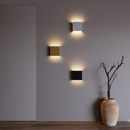 ElegantBeam – Lámpara de Pared Minimalista para Iluminación Sofisticada